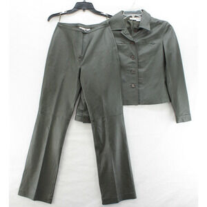NEW  Newport News Soft Leather 2 Piece Pant Suit Womens Sz 4 Gray Green Biker